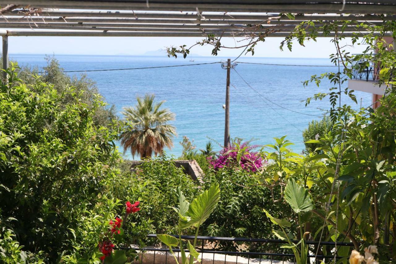 Michaela Poros (Kefalonia) Quarto foto